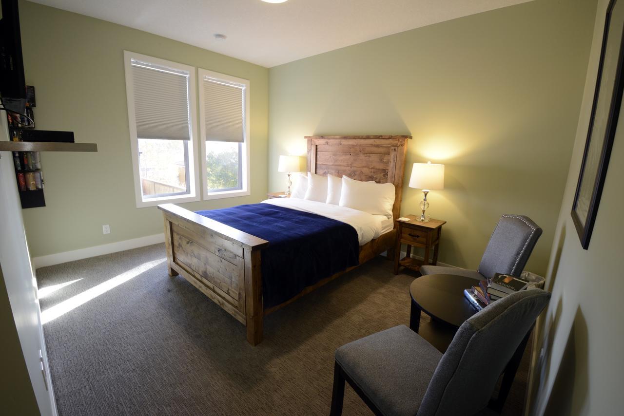 Novel Bed And Breakfast YYC Exterior foto