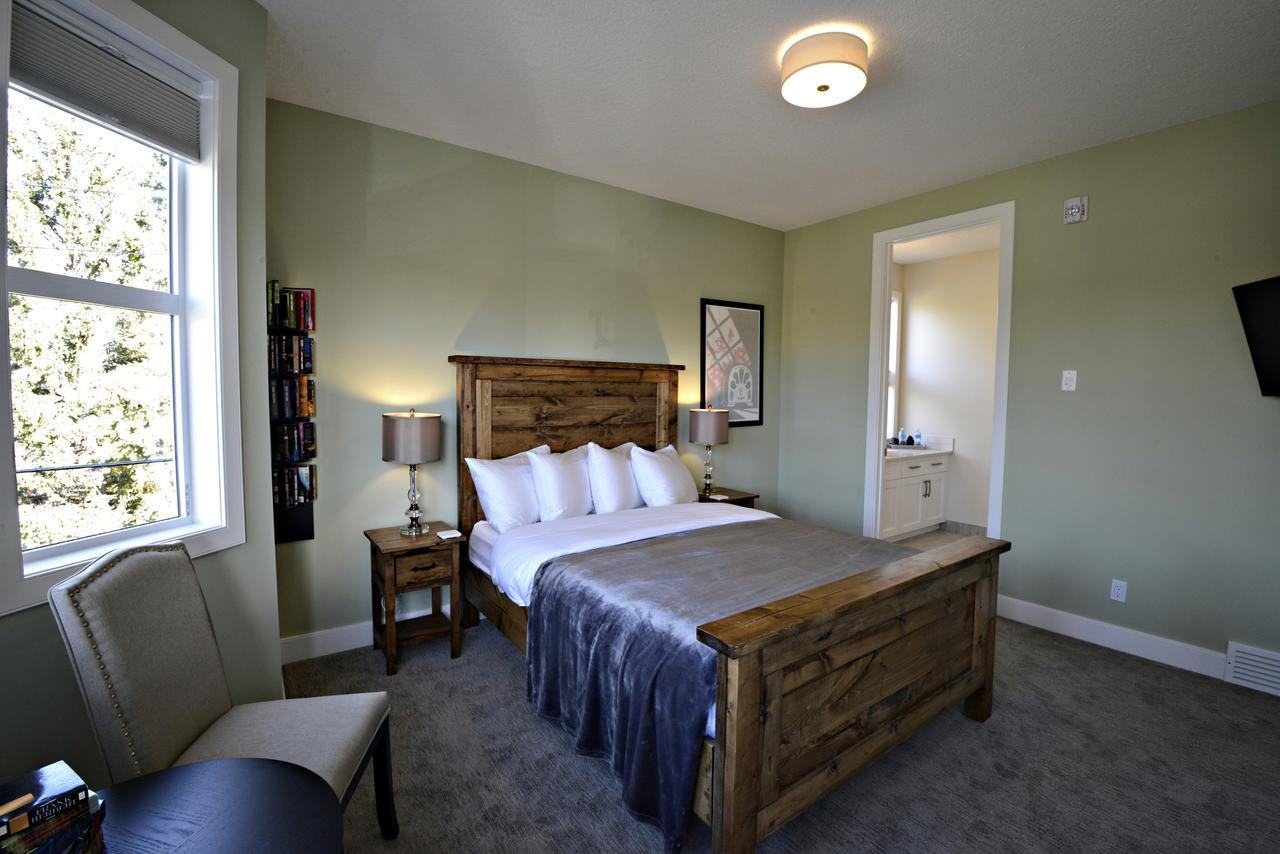 Novel Bed And Breakfast YYC Exterior foto