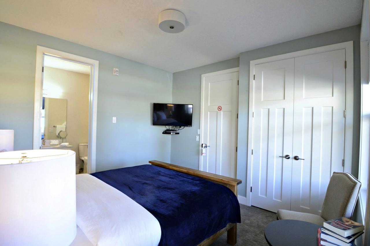 Novel Bed And Breakfast YYC Exterior foto